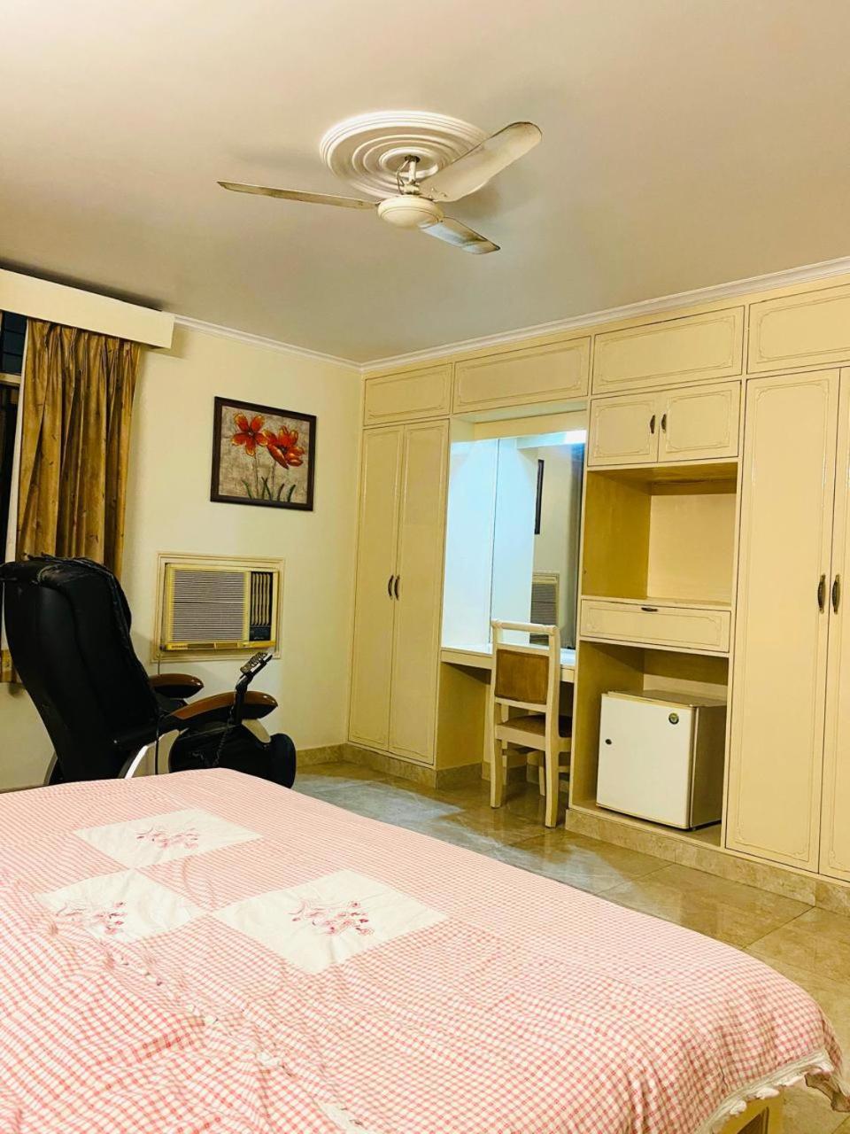 Hotel Mayur Deluxe Meerut Exterior foto